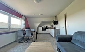 Deichblick 7 In Norddeich- Urlaub Und Erholung Am Strand